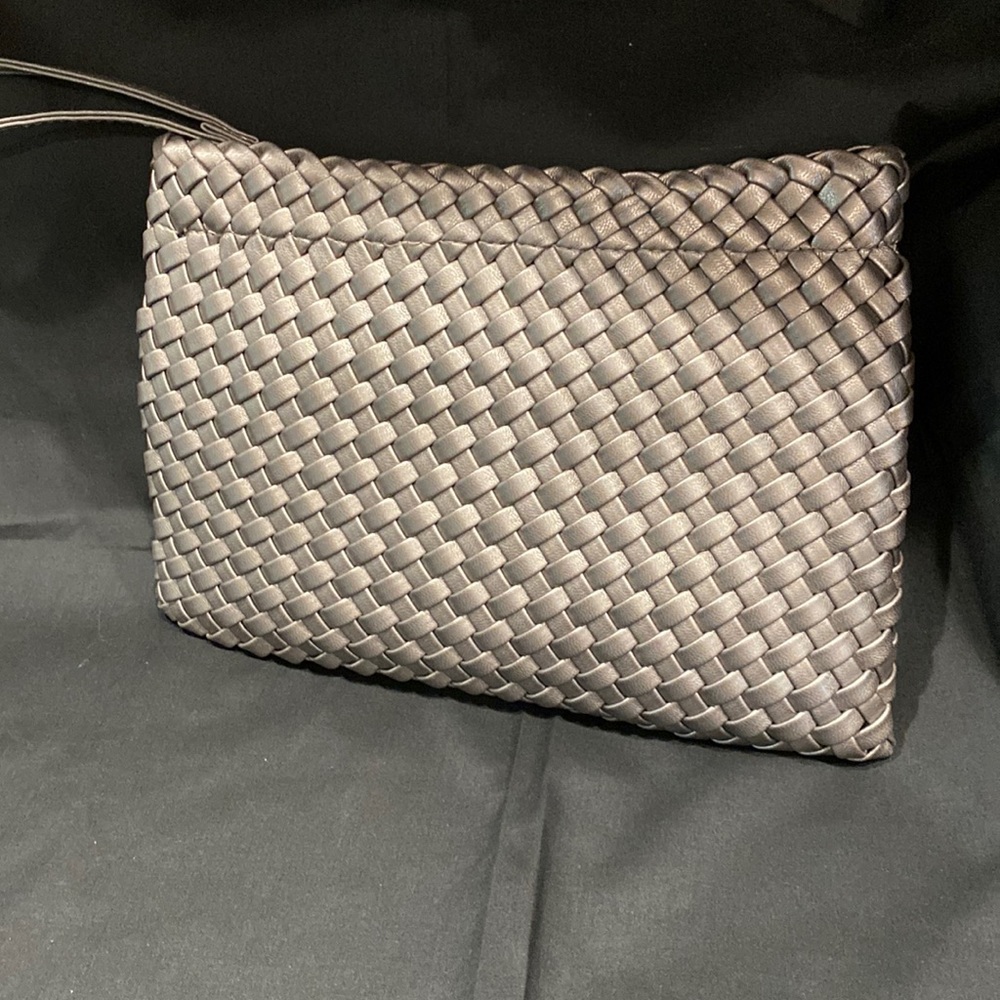 Grey Woven Super Soft pliable pleather Large Wristlet NWOT size 10 x 7